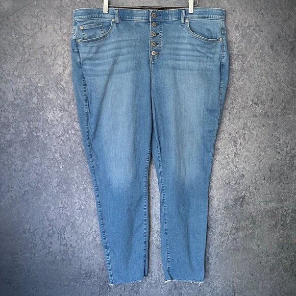 Torrid Bombshell Skinny Premium Stretch Denim Jeans, Size 24T - Picture 1 of 4
